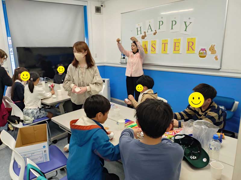 イースターを楽しむ様子